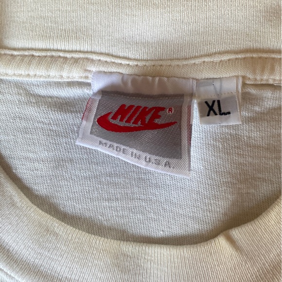 RETRO NIKE XL TEE SHIRT - Picture 4 of 6
